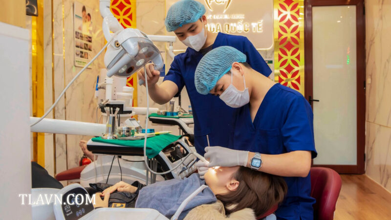 Nhổ Răng Khôn Số 8 Tại Nha Khoa Quốc Tế Đông Đô - Ảnh 4